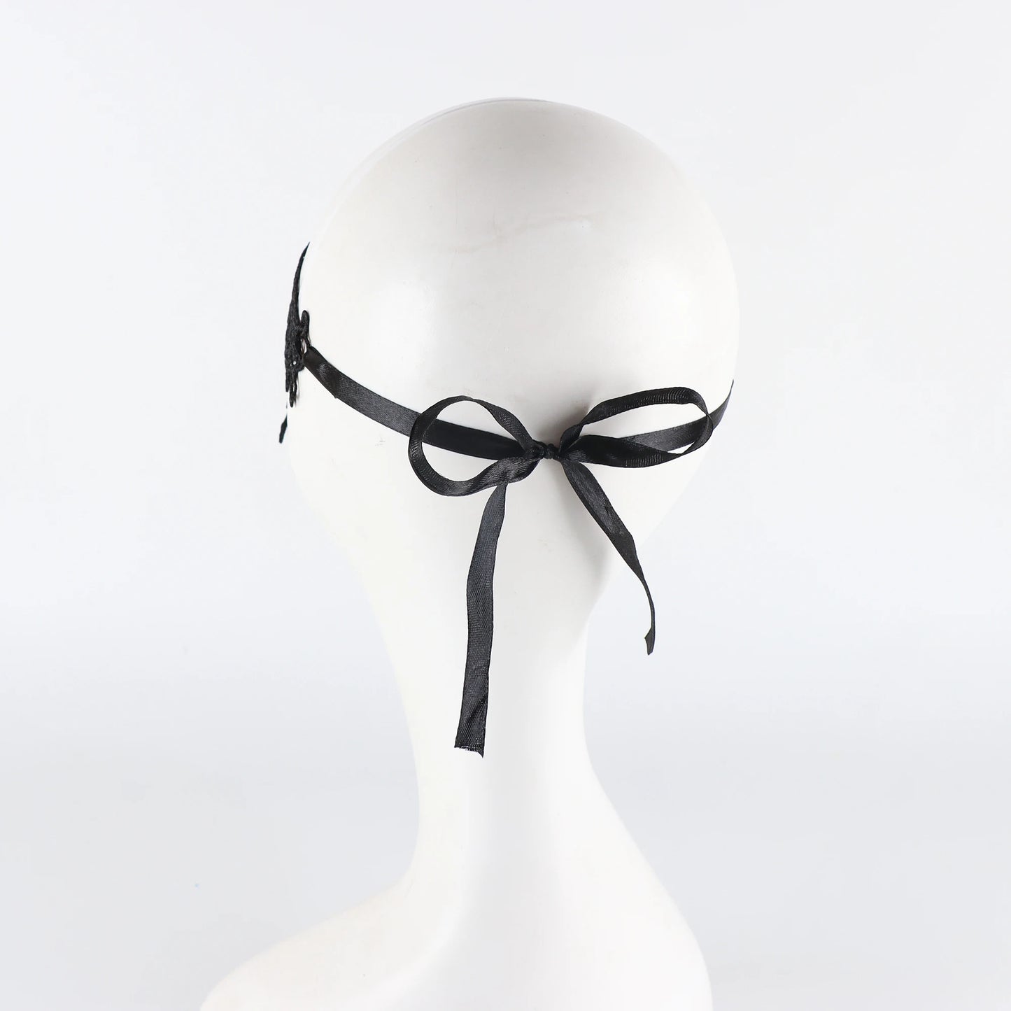 Black Queen Lace Mask Embroidery Appliques Party Costume Carnival Mask Woman Accessories Wedding Mask Halloween Masquerade Mask